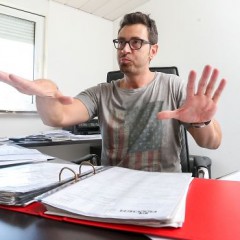 La Corse retient en otage les véhicules d’un fournisseur auto du Luxembourg