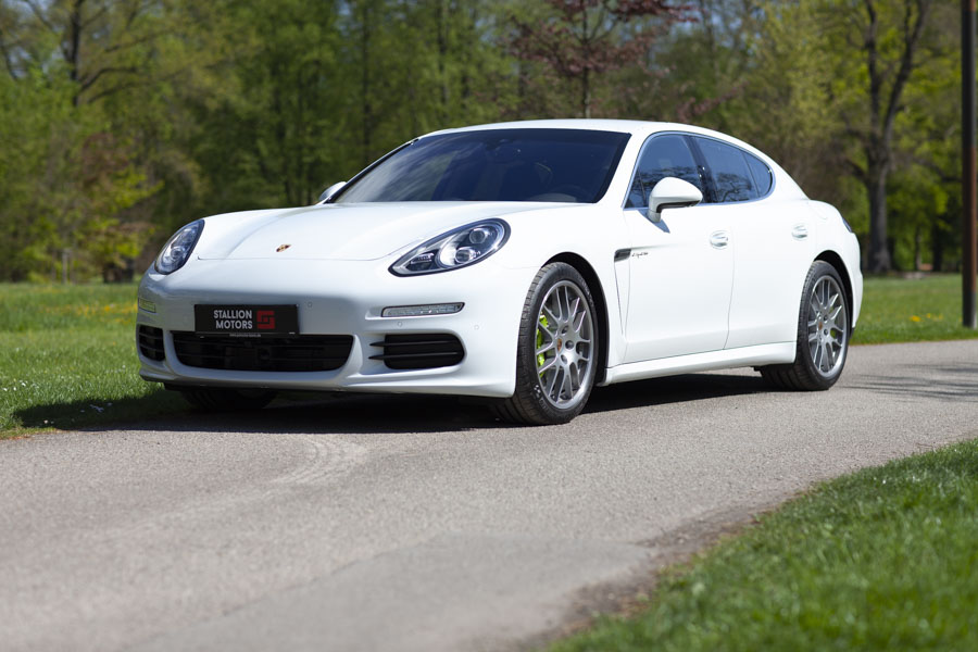Une Porsche d'Allemagne importée par Stallion Motors