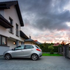 Assurance voiture qui ne roule pas : Est-ce toujours nécessaire d’en avoir une ?